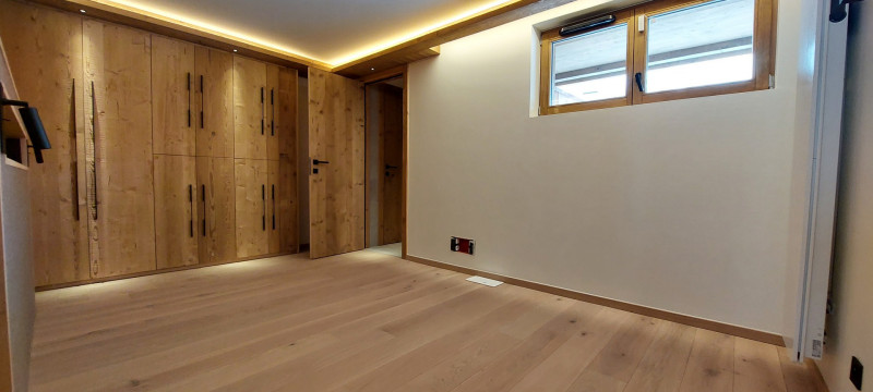 _lv_images__lot_0002340333_08_17364192 _lv_images__lot_0002340333_08_17364192