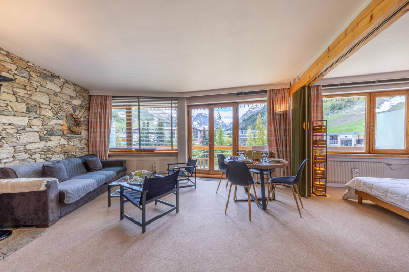 _lv_images__lot_0002340334_02_18361112 _lv_images__lot_0002340334_02_18361112