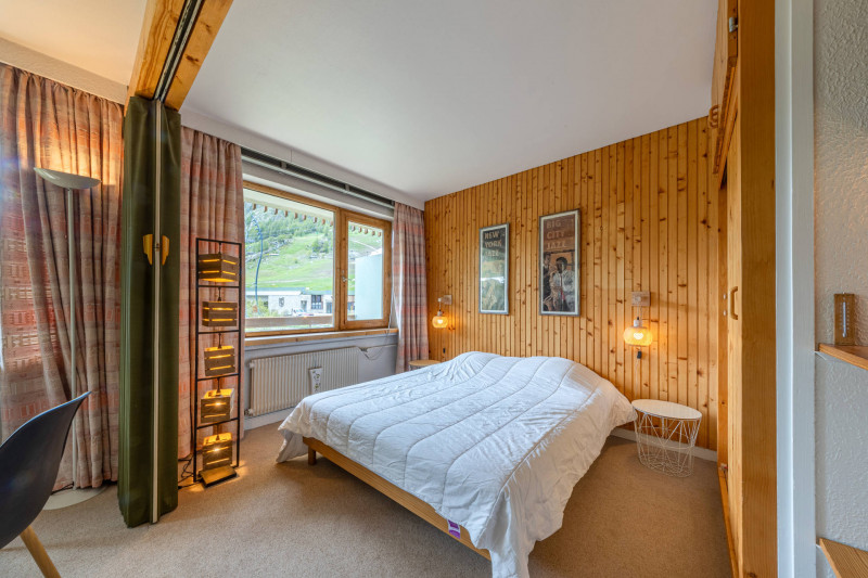 _lv_images__lot_0002340334_07_18325513