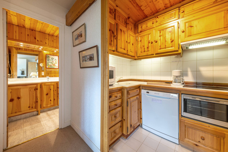 _lv_images__lot_0002340334_10_18434839