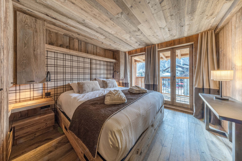 _lv_images__lot_0002340336_16_19471158
