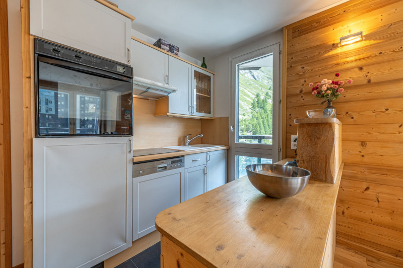 _lv_images__lot_0002340340_04_18465995