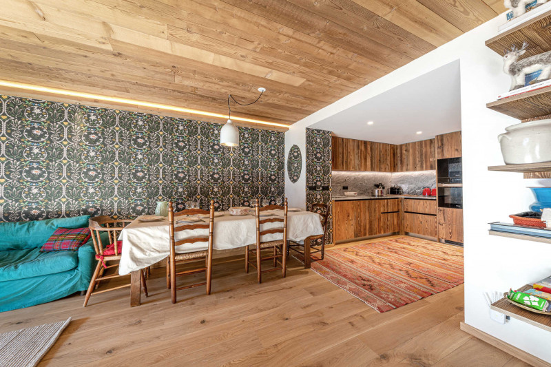 _lv_images__lot_0002340344_07_18064647