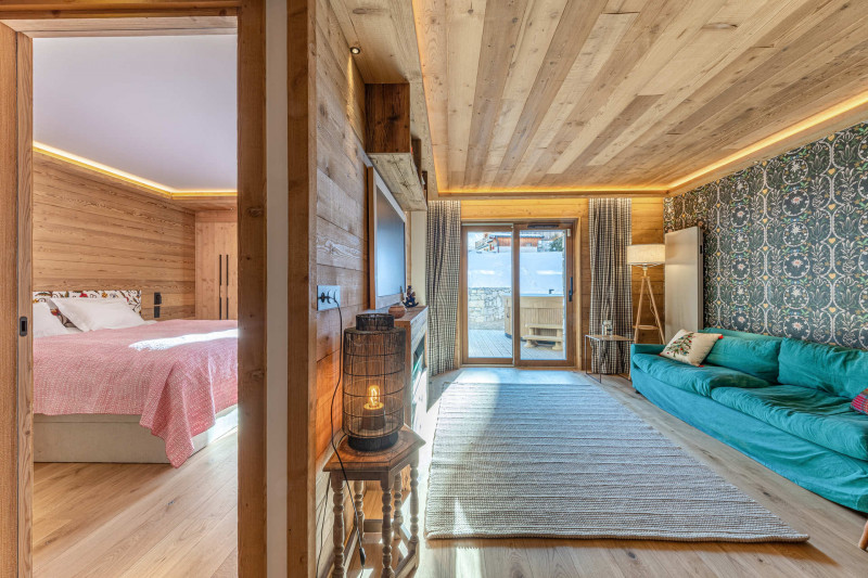 _lv_images__lot_0002340344_10_18431202