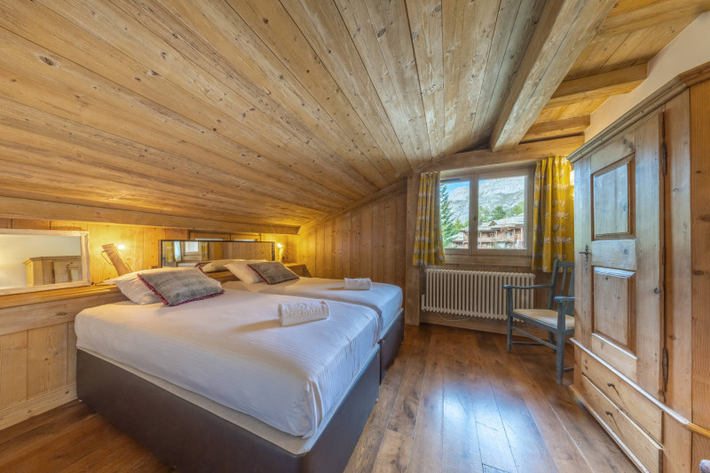 _lv_images__lot_0002340348_10_18430649 _lv_images__lot_0002340348_10_18430649