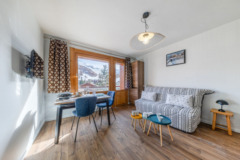 _lv_images__lot_0002340353_01_17408713 _lv_images__lot_0002340353_01_17408713