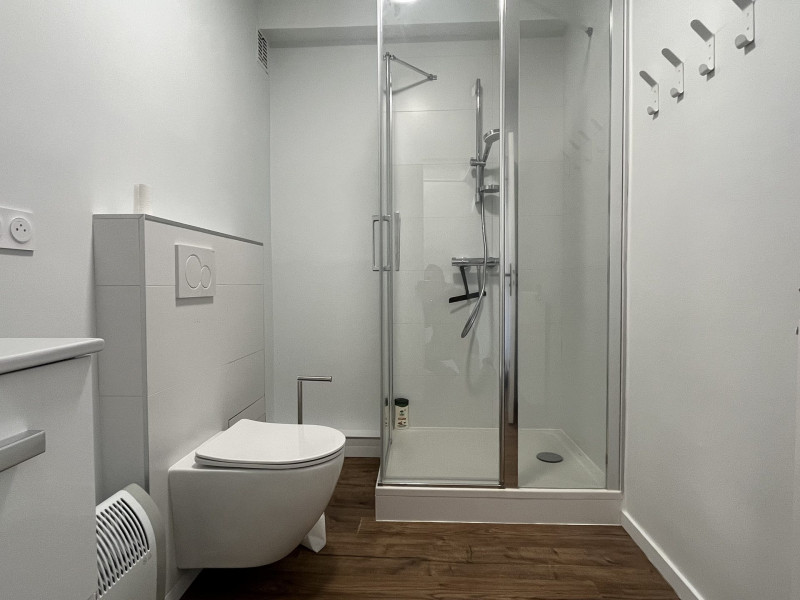 _lv_images__lot_0002340353_09_18450070