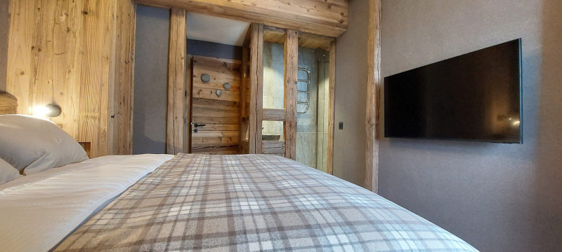 _lv_images__lot_0002340354_14_17398861 _lv_images__lot_0002340354_14_17398861