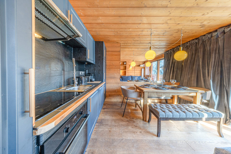 _lv_images__lot_0002340357_03_17828943