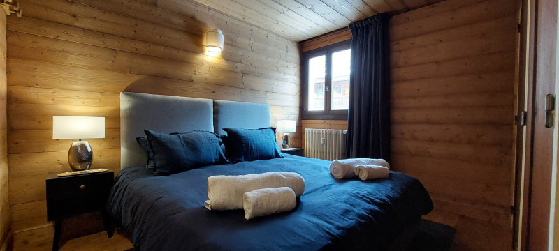 _lv_images__lot_0002340357_08_17520922