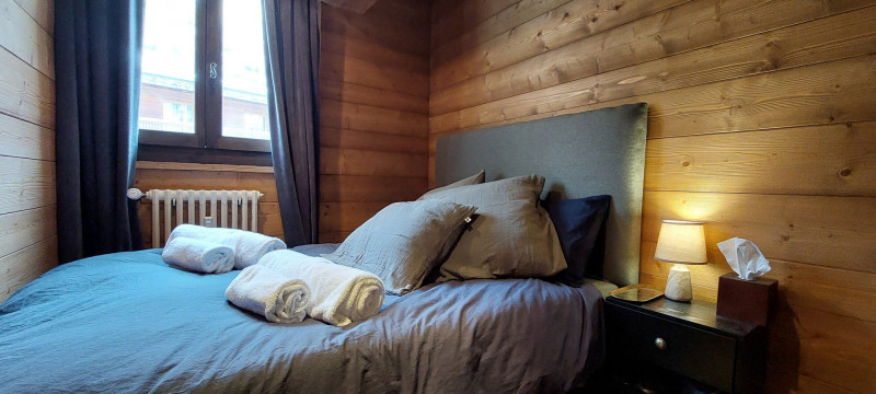 _lv_images__lot_0002340357_10_17512351