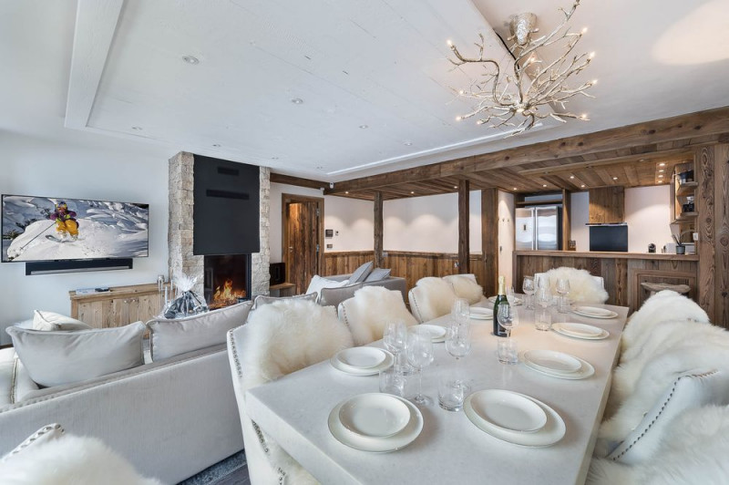 _lv_images__lot_0060150003_02_19358297
