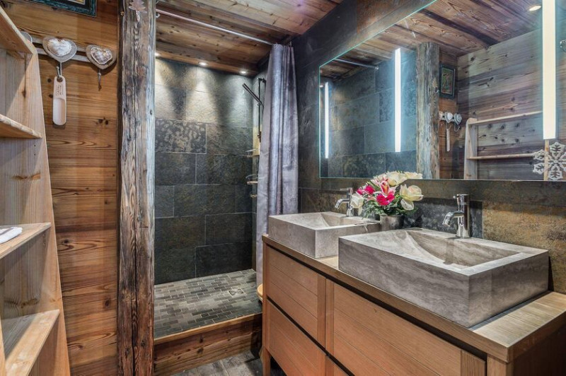 _lv_images__lot_0060330107_07_18265630