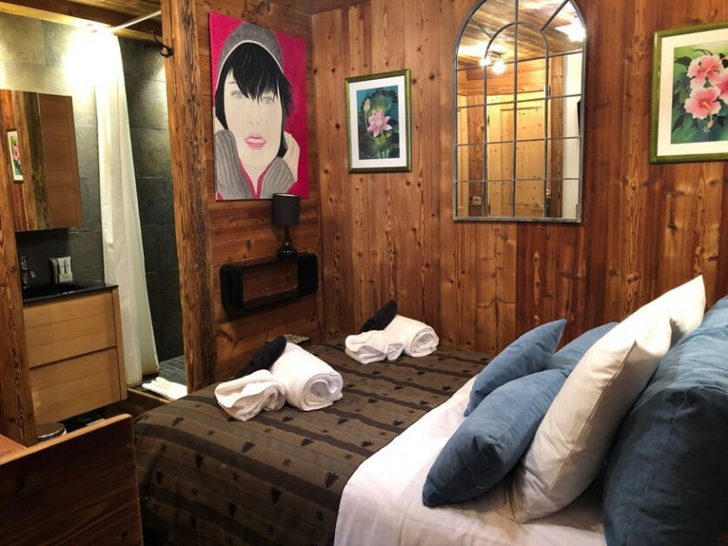 _lv_images__lot_0060330107_09_18310072