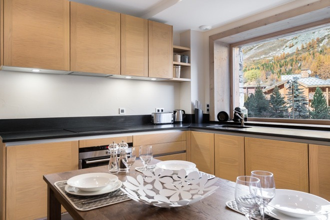 _lv_images__lot_0060420003_04_18522887