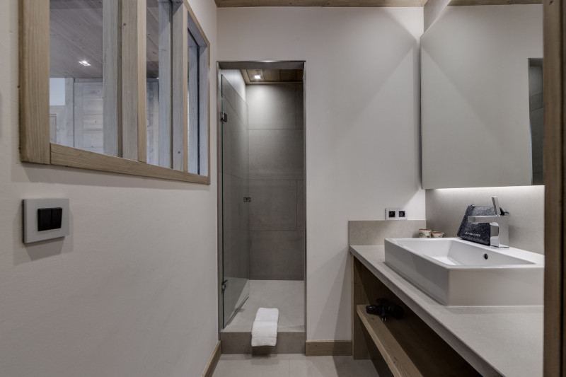 _lv_images__lot_0060420005_03_17422092 _lv_images__lot_0060420005_03_17422092