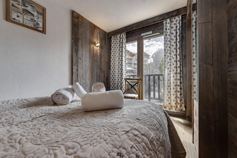 _lv_images__lot_0060450120_08_18265713