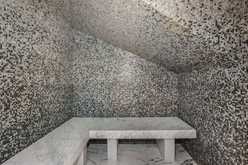 _lv_images__lot_0060510418_07_18362468