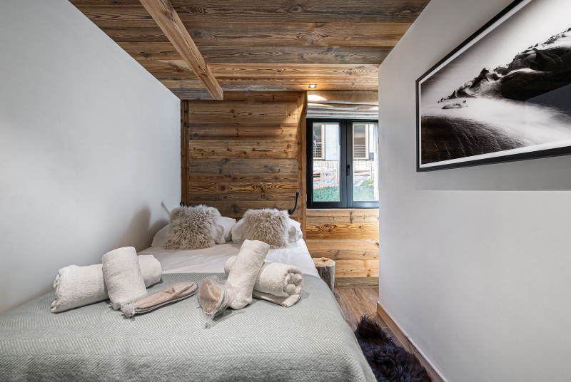 _lv_images__lot_0060510724_09_17430733