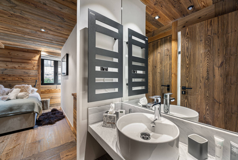 _lv_images__lot_0060510724_10_18229863