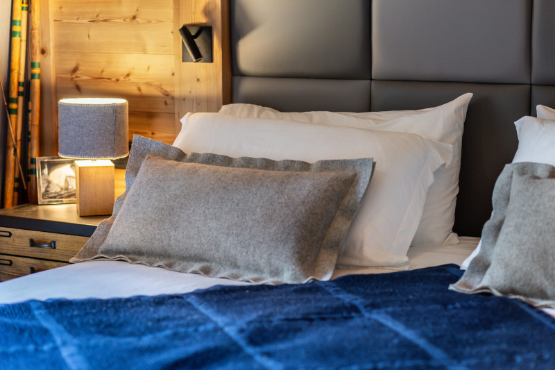 _lv_images__lot_0060510739_16_17945003