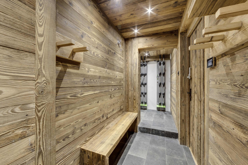 _lv_images__lot_0060510767_13_18176195