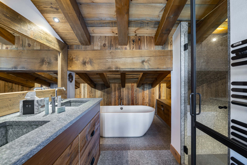 _lv_images__lot_0060510842_11_18454044