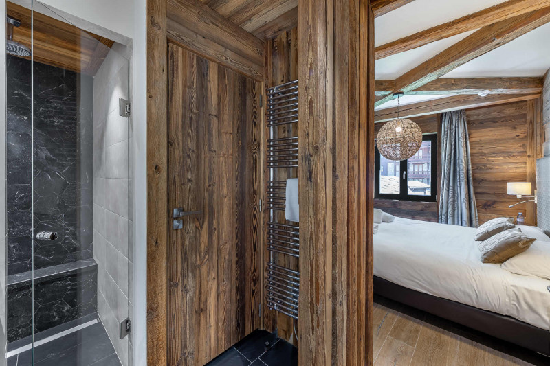 _lv_images__lot_0060510954_06_17413317