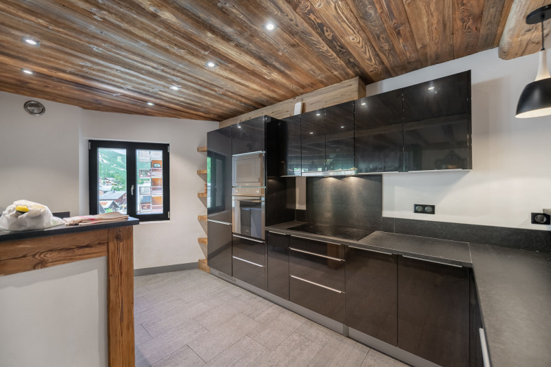 _lv_images__lot_0060510957_06_18454525