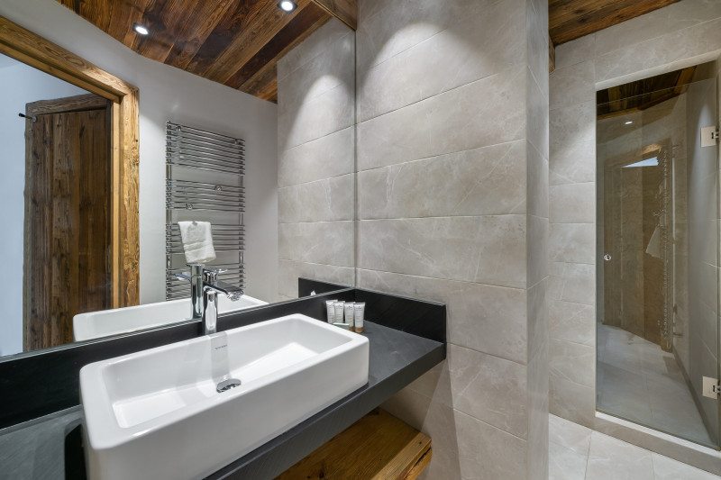 _lv_images__lot_0060510957_10_17370107 _lv_images__lot_0060510957_10_17370107