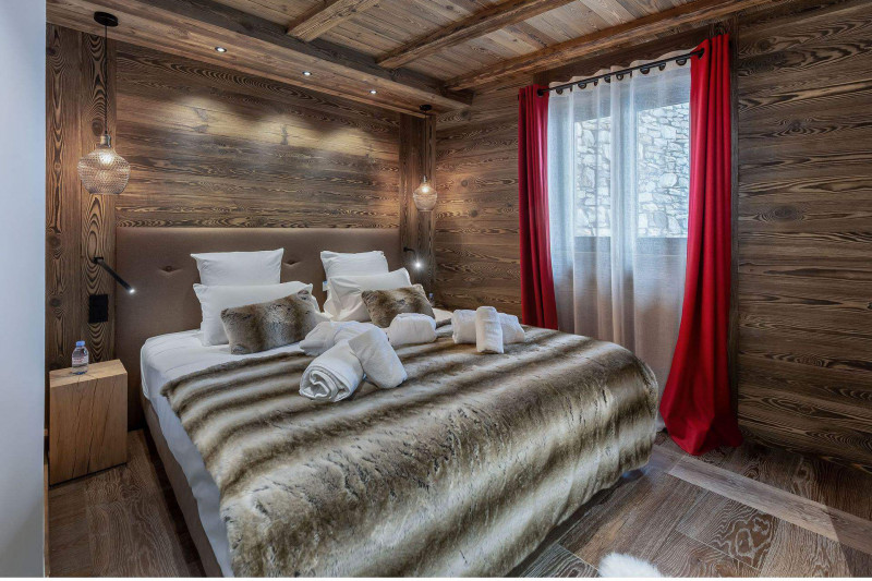 _lv_images__lot_0060511104_11_18362770