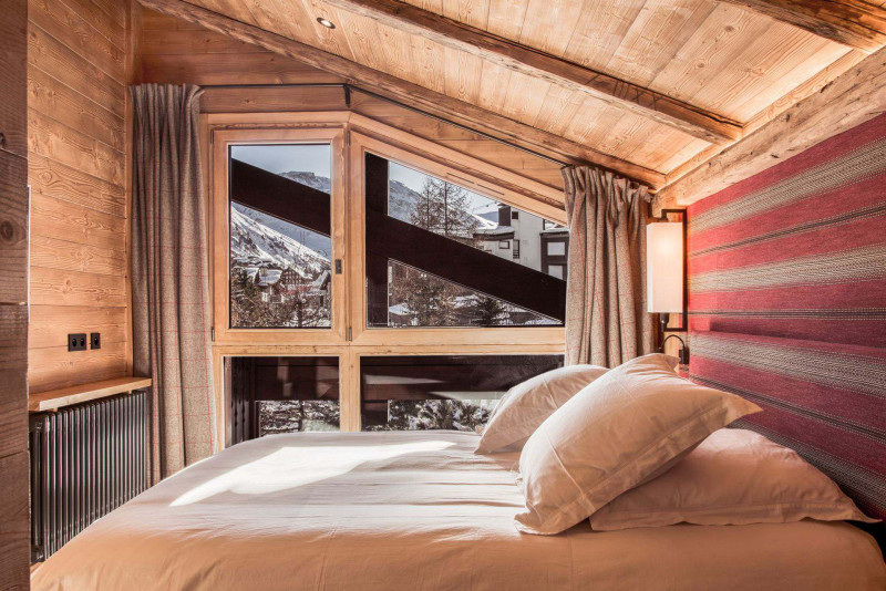 _lv_images__lot_0060511298_03_18427316