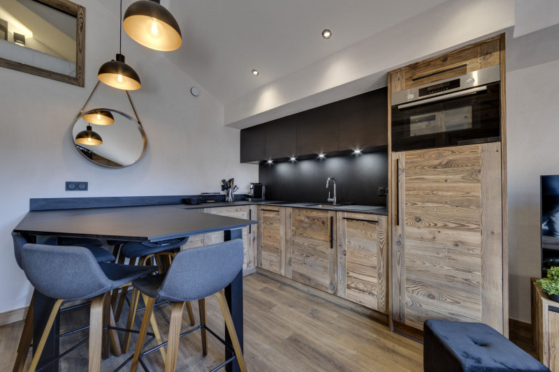 _lv_images__lot_0074061562_03_17763862