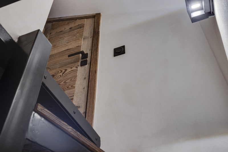 _lv_images__lot_0074061562_13_18185762