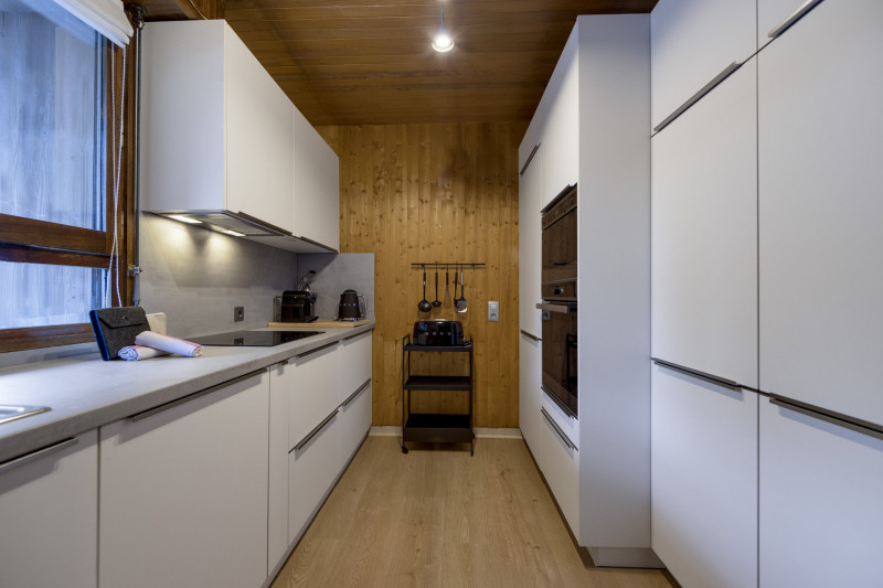 _lv_images__lot_0074061878_04_18522951