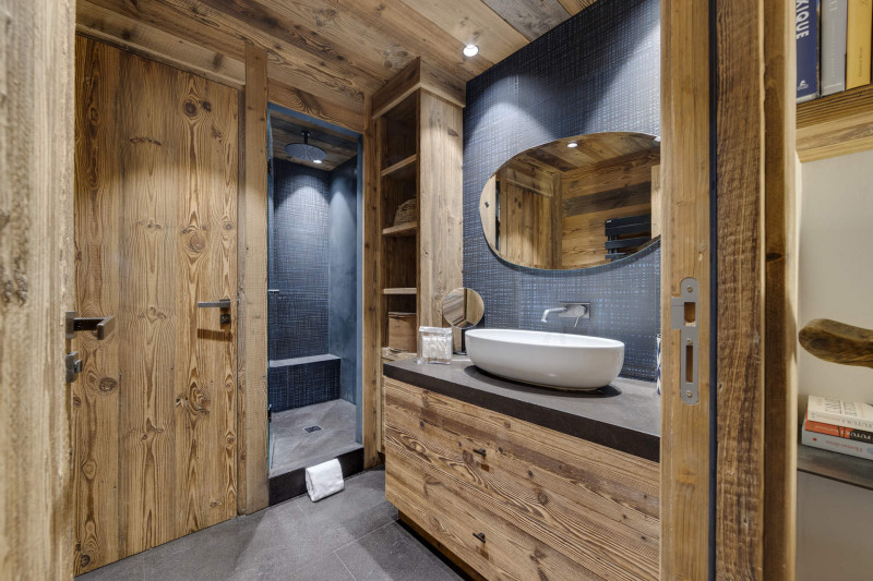 _lv_images__lot_0075553762_16_18454127