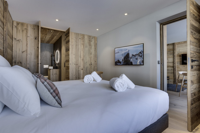 _lv_images__lot_0075553775_04_18471788