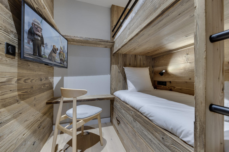 _lv_images__lot_0075553775_08_18471792