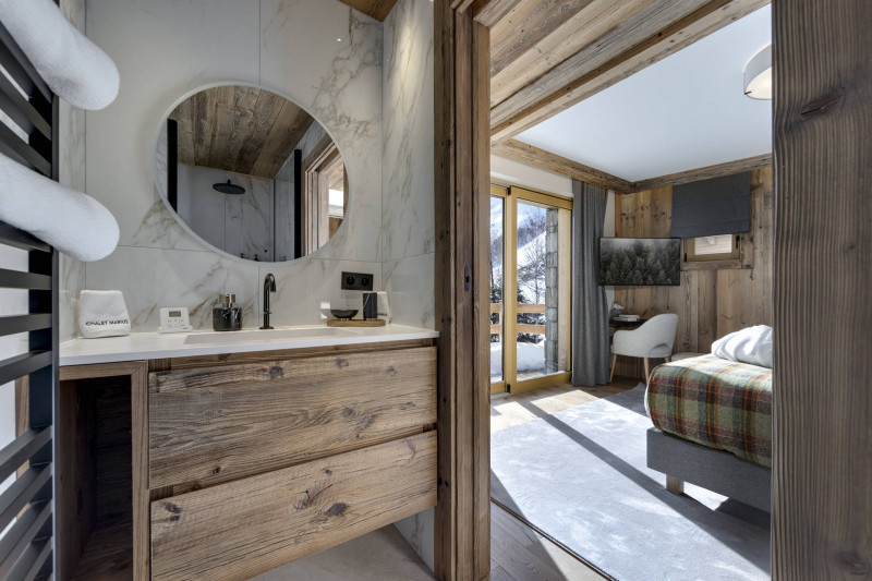 _lv_images__lot_0075553800_08_17421941