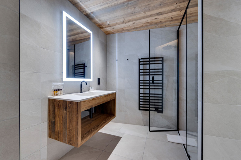 _lv_images__lot_0075553819_09_17834135