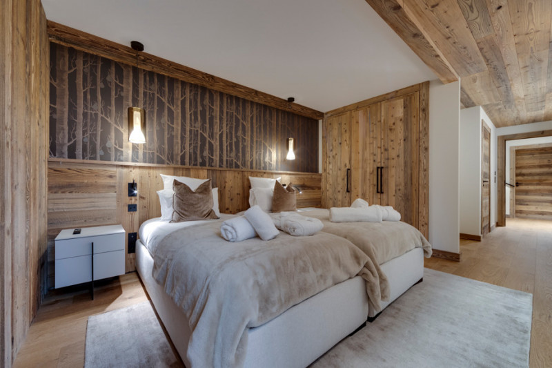 _lv_images__lot_0075553820_05_18122975