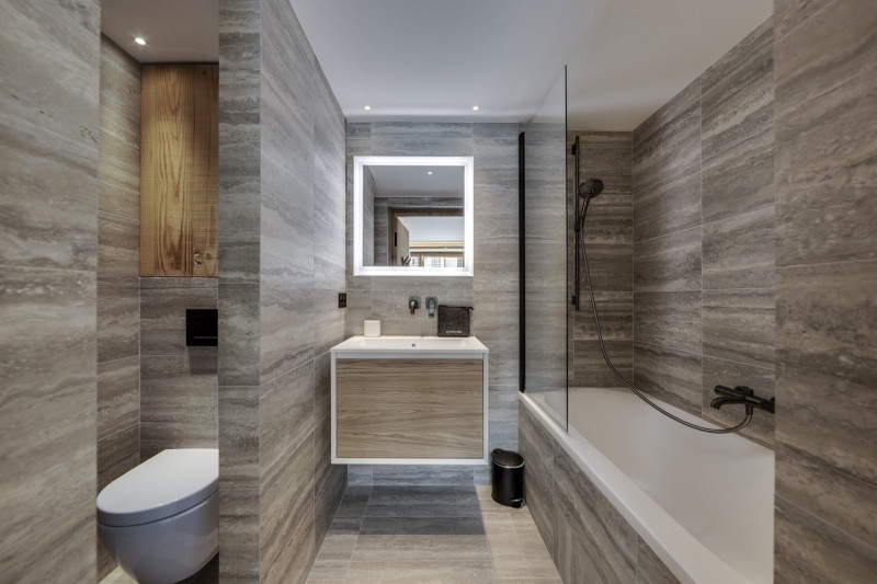 _lv_images__lot_0075553917_09_18309555