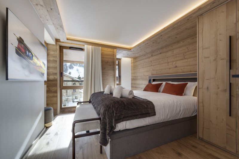 _lv_images__lot_0075554125_05_18184902