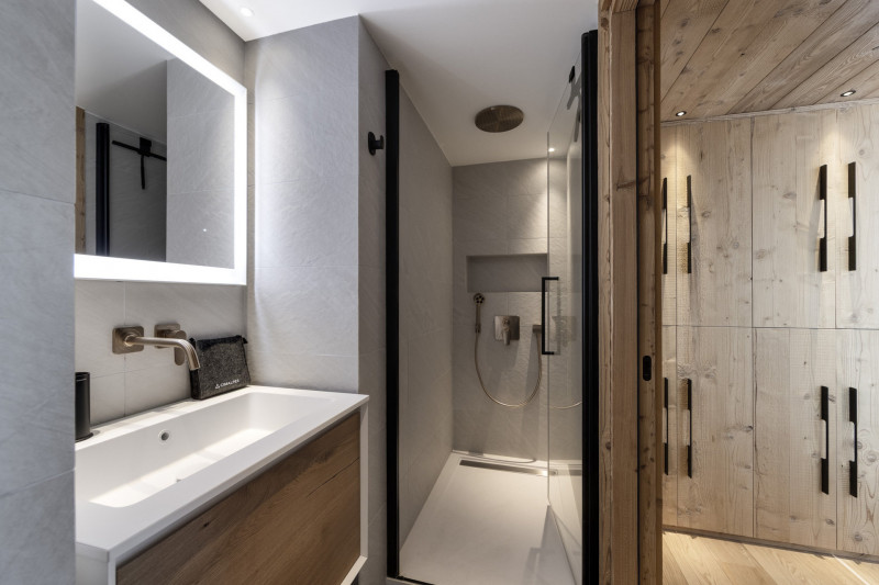 _lv_images__lot_0075554125_10_17833823