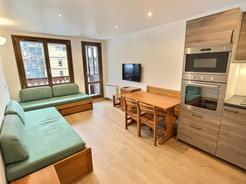 _lv_images__lot_0300230032_01_17422828 _lv_images__lot_0300230032_01_17422828