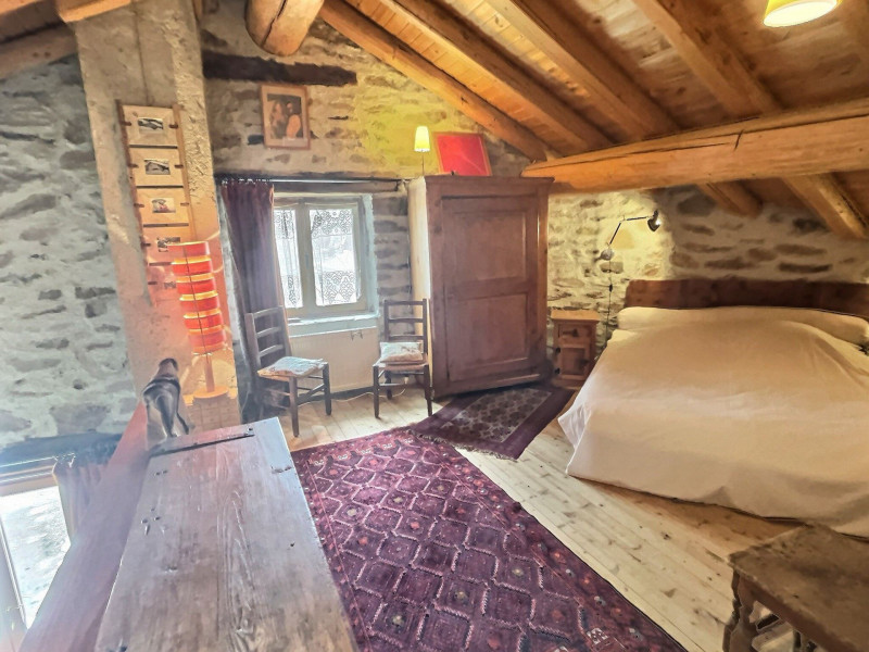 _lv_images__lot_0300780001_08_18437744