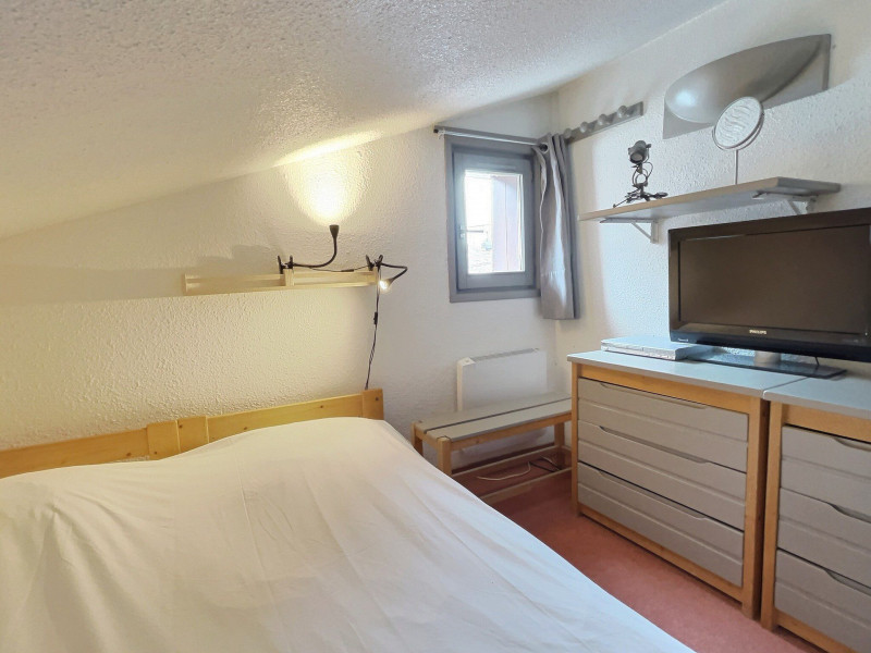 _lv_images__lot_0903000287_10_18061572