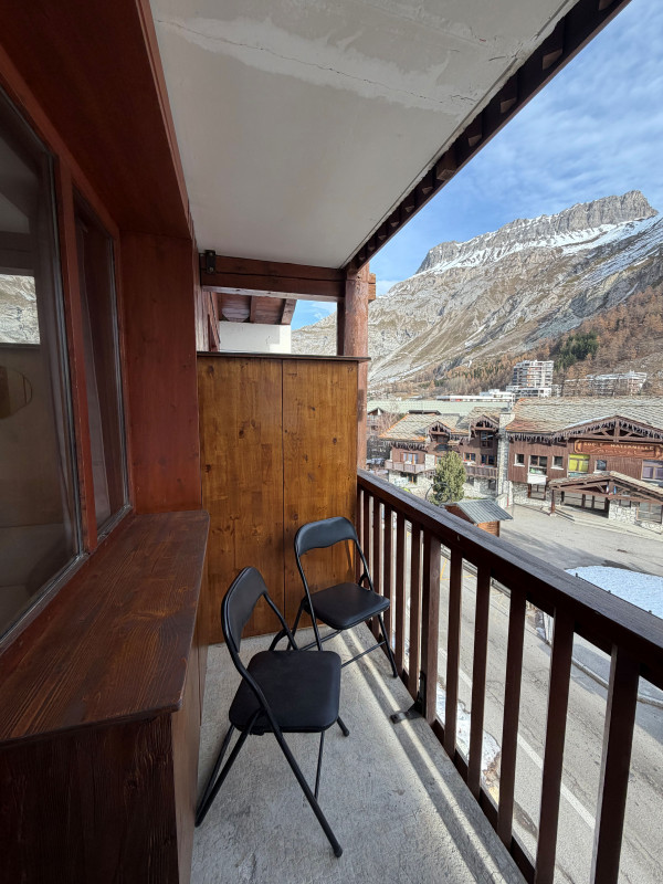 balcon-17363321 balcon-17363321