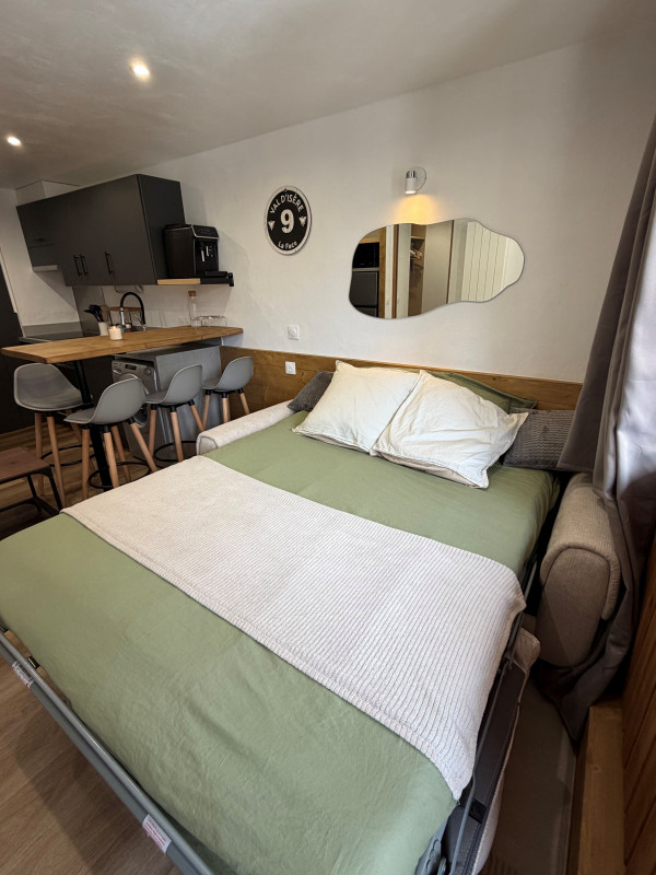 lit-salon-17363304 lit-salon-17363304