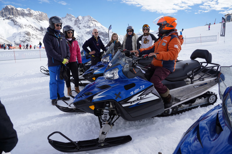 motoneige-briefing-light-11237721